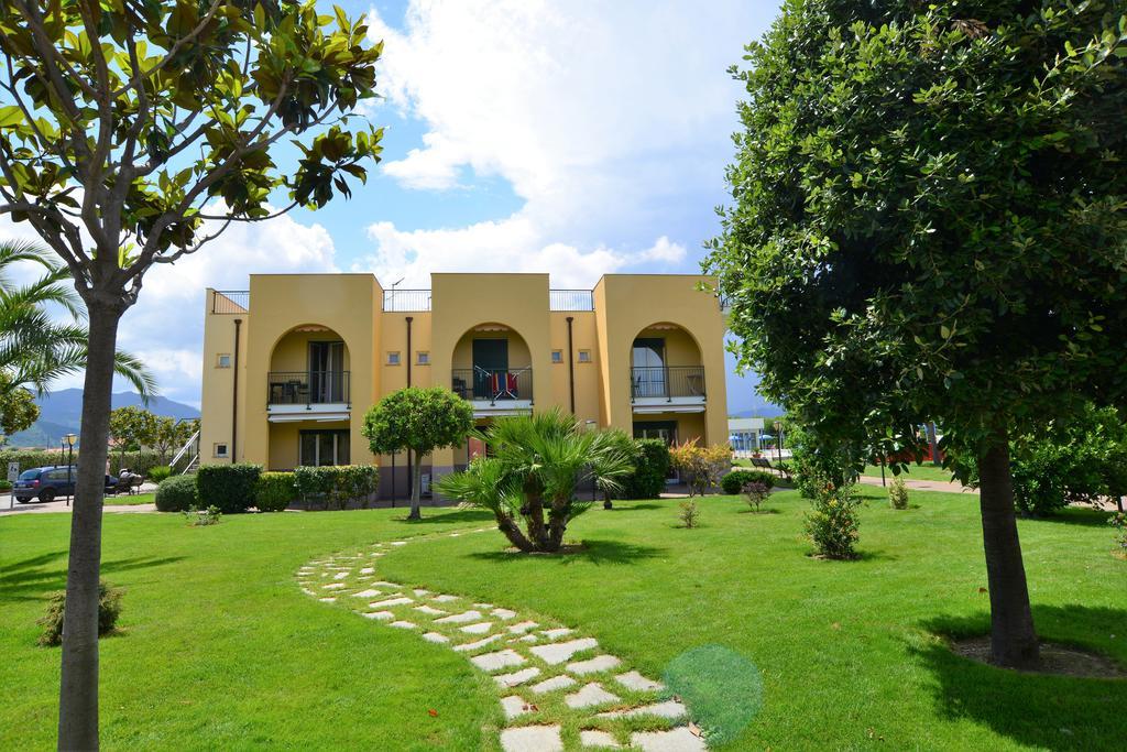 Residence Borgomare 알벤가 외부 사진